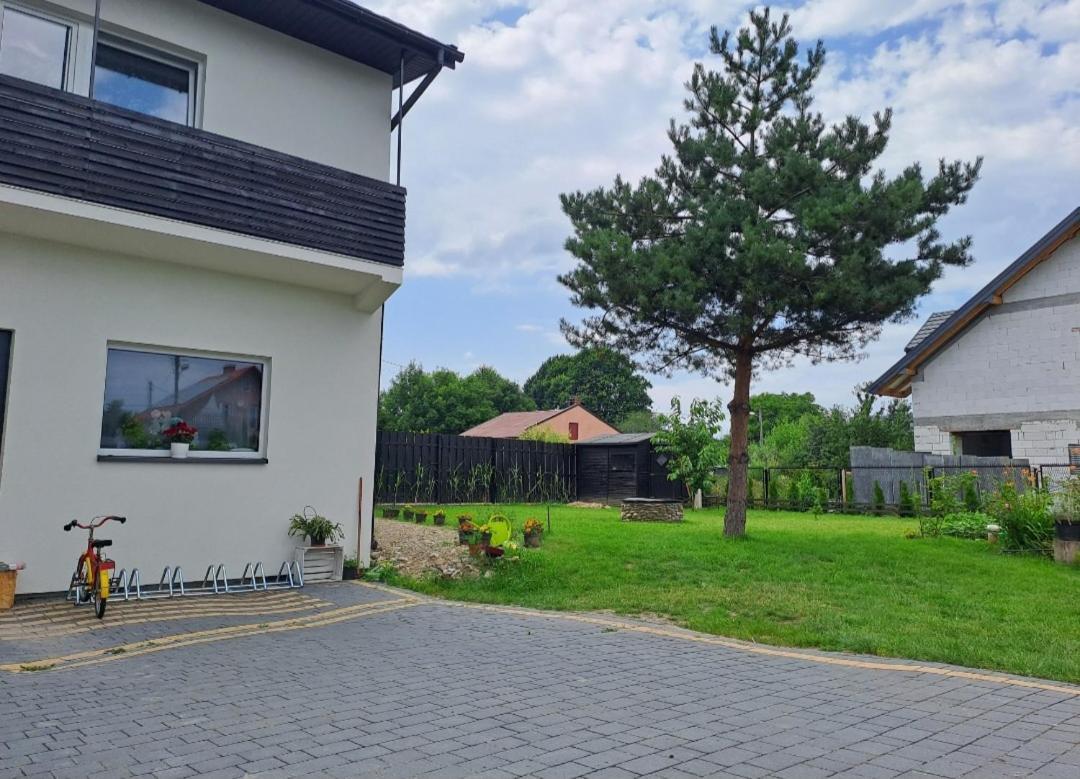 Pokoje Goscinne U Marysi Nowy Sącz Exteriér fotografie